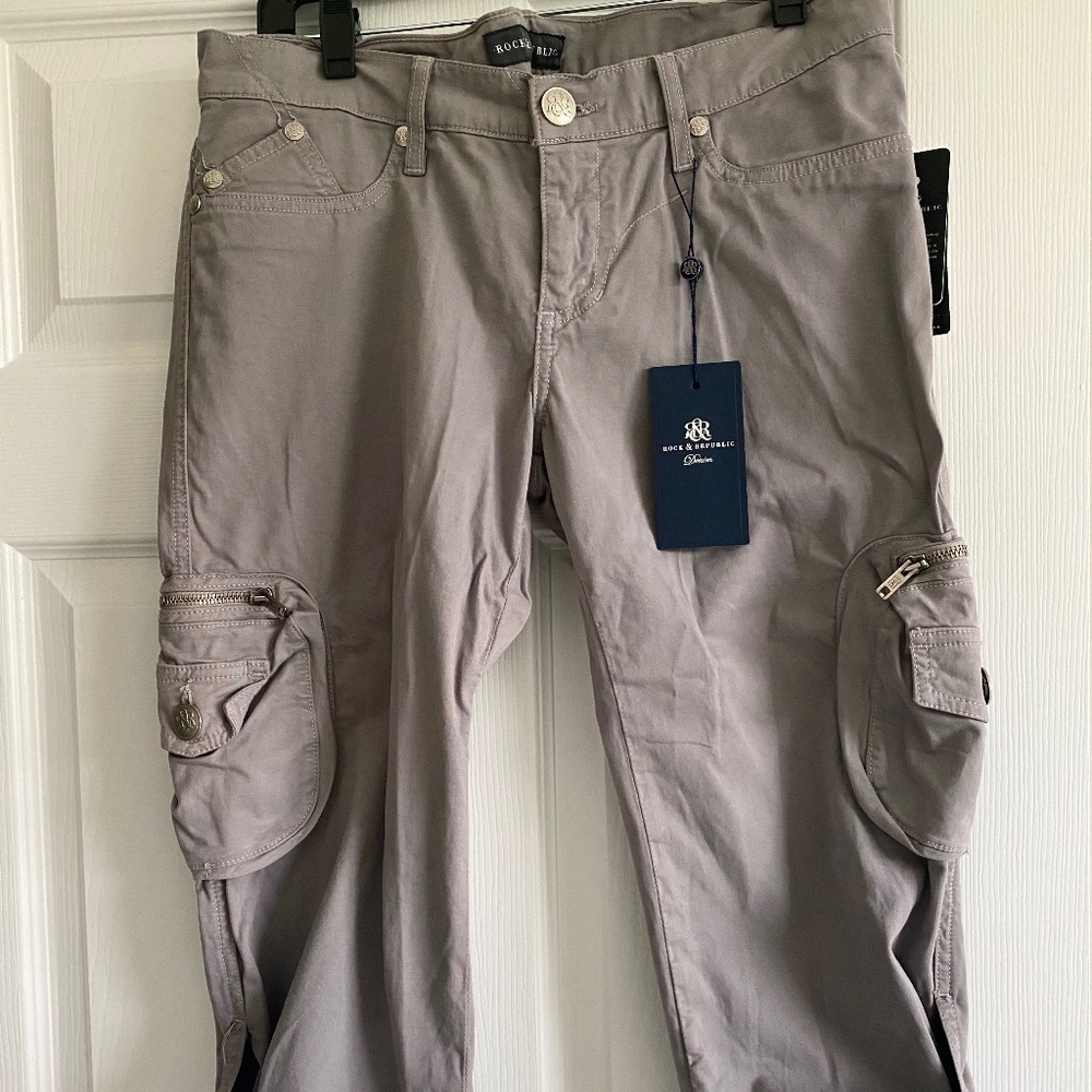 Rock & Republic Grey Cropped Cargo Pants Women’s Sz. 29
